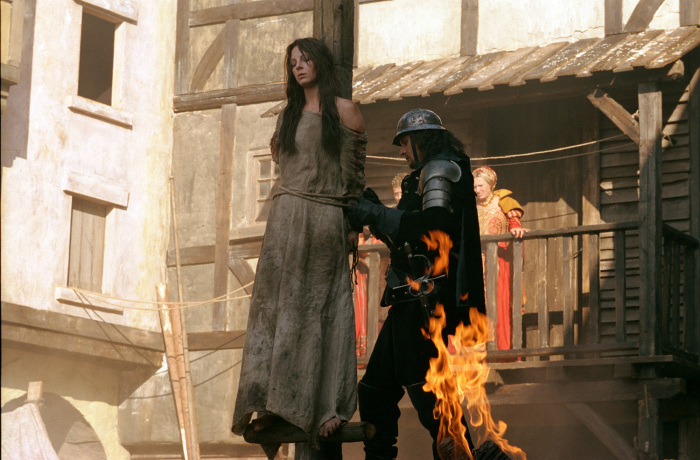 Сожжение женщин на костре в Средневековье за колдовство. / Фото:cont.ws 