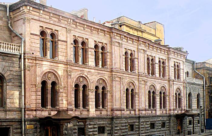 Малый Мраморный дворец, подаренный Екатерине Долгоруковой. / Фото: bangkokbook.ru
