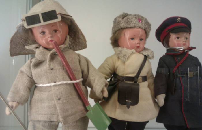 Куклы советские. / Фото: imghub.ru