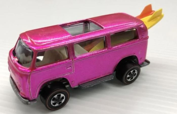 Pink Rear-Loading Volkswagen Beach Bomb  / Фото: reddit.com