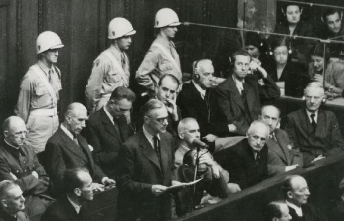 Альфред Розенберг на Нюрнбергском процессе дает показания / Фото: spandau-prison.com