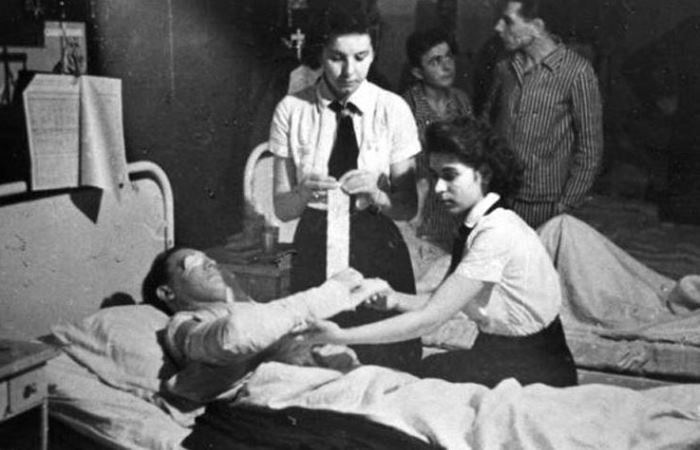 Во время войны девушки из Гитлерюгенд помогали в госпиталях / Фото: liveinternet.ru 