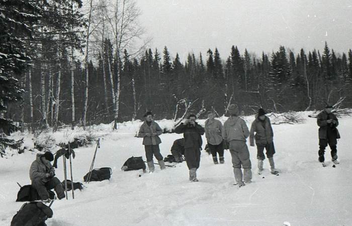 Группа Дятлова готовится в лыжный поход. / Фото: allthatsinteresting.com