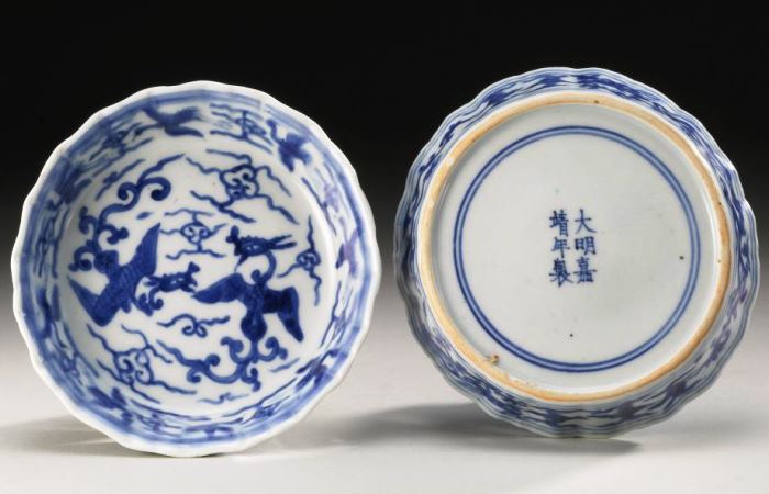 Китайский голубой фарфор династии Мин / Фото: theoutlook.com