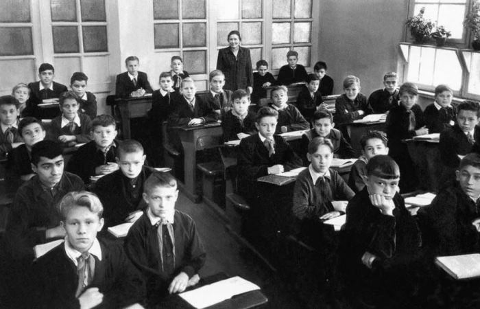 7 класс московской школы, в котором учился Владимир Высоцкий / Фото: amikamoda.ru