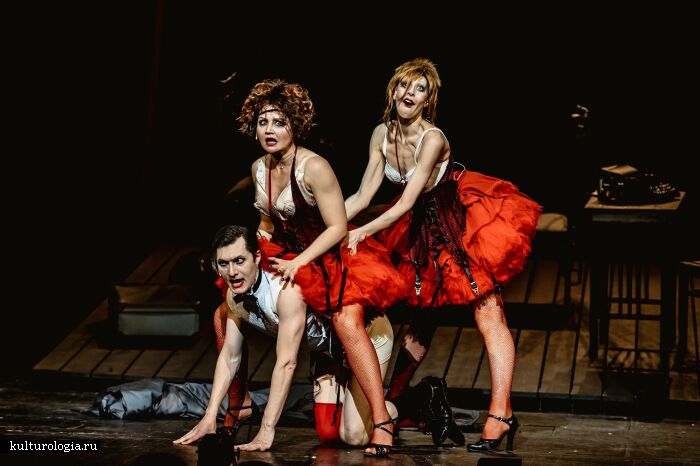 «Кабаре» — шоу, где танец и трагедия идут рука об руку
