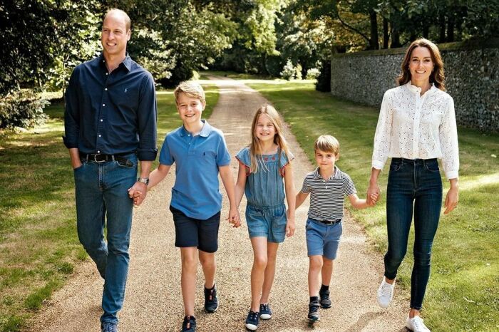 Кейт Миддлтон и принц Уильям с детьми. / Фото: mk.ru