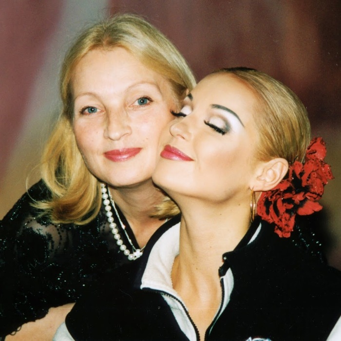 Анастасия Волочкова с мамой / Фото: elika.spb.ru