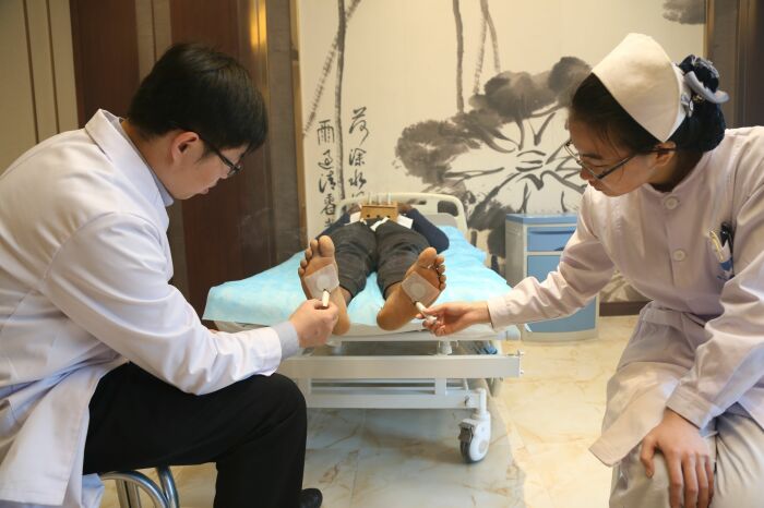 Уровень медицины оставляет желать лучшего.