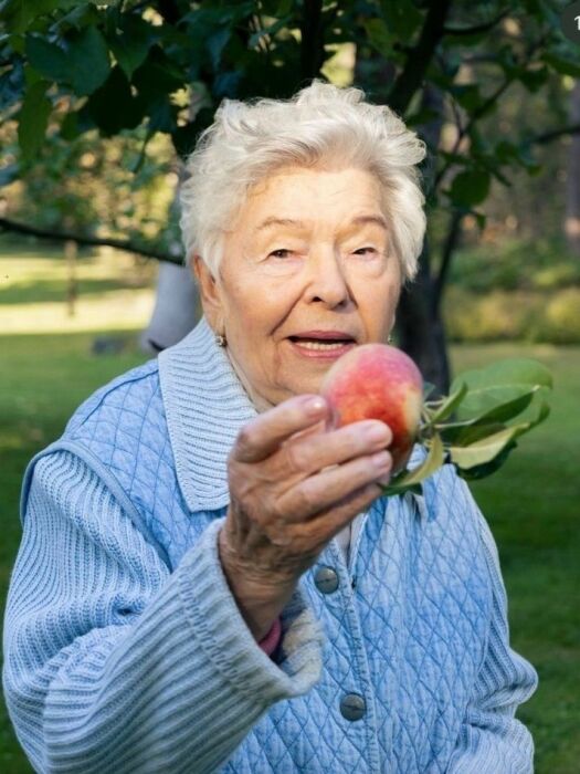 Наина Ельцина. Наина Ельцина.