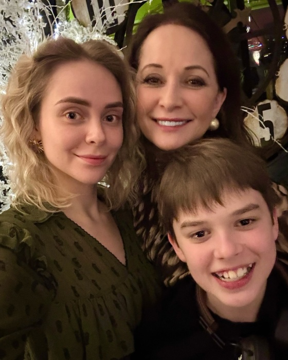 Ольга Кабо с детьми. Ольга Кабо с детьми.