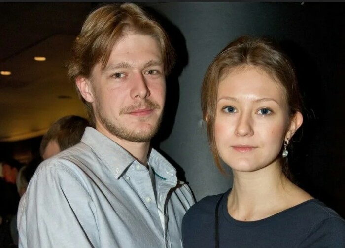 Никита Ефремов и Яна Гладких. / Фото: muzh-zhena.ru Никита Ефремов и Яна Гладких. / Фото: muzh-zhena.ru