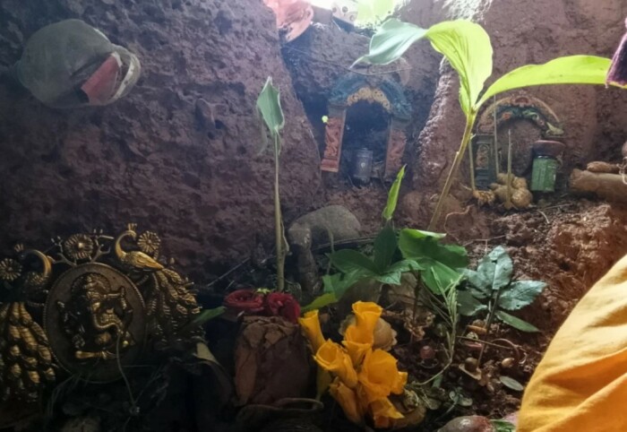 В этой пещере жила Нина кутина с детьми. В этой пещере жила Нина кутина с детьми.