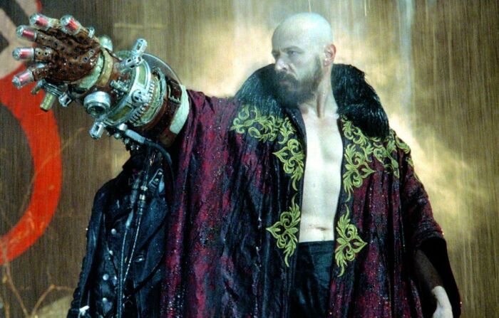 Карел Роден – Григорий Распутин в фильме «Хеллбой». Карел Роден – Григорий Распутин в фильме «Хеллбой».