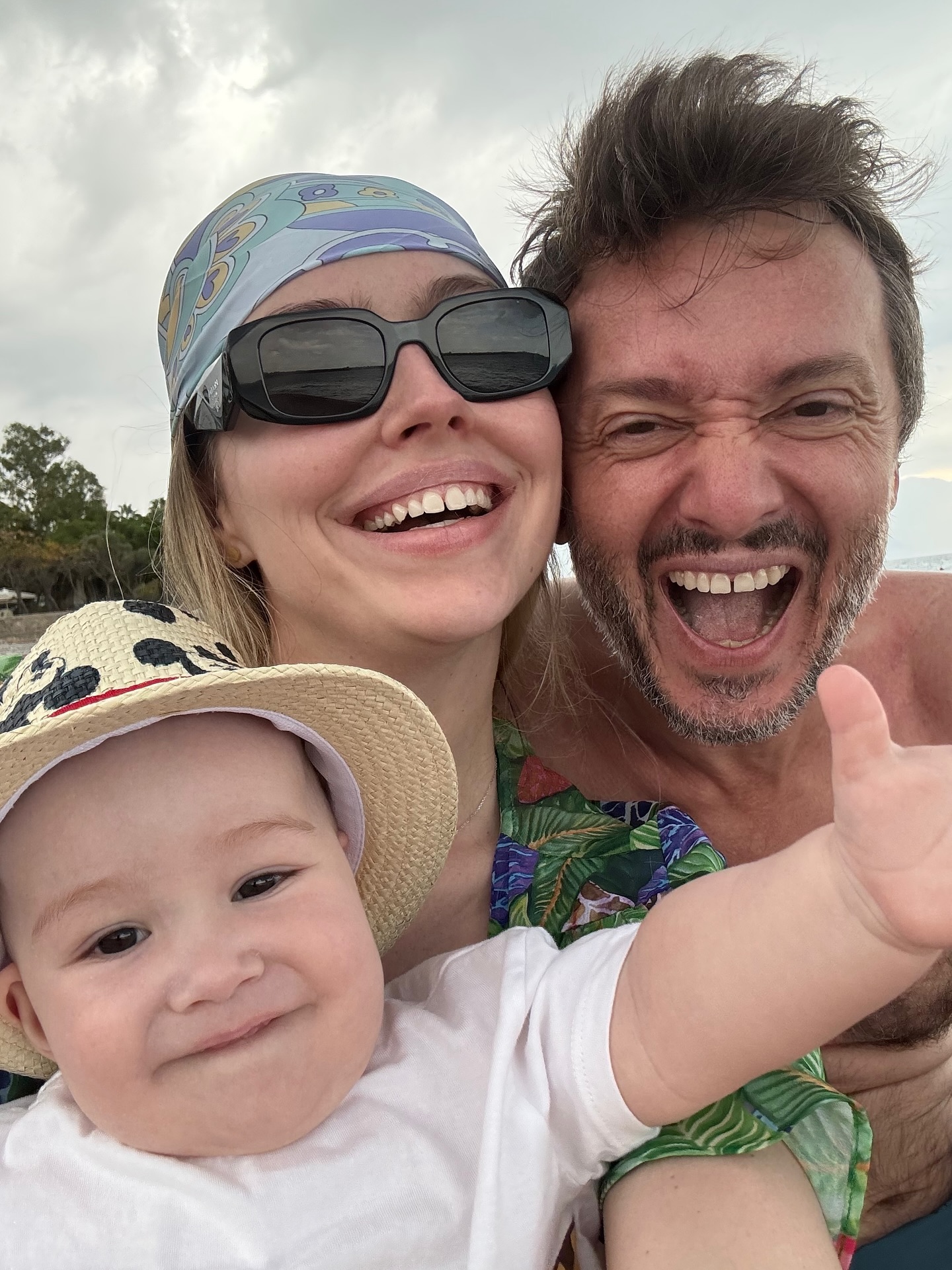 Андрей Барило и Татьяна Туманная с сыном.