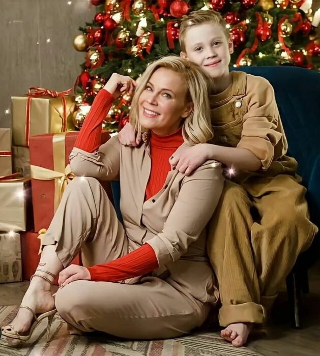 Мария Куликова с сыном. Мария Куликова с сыном.