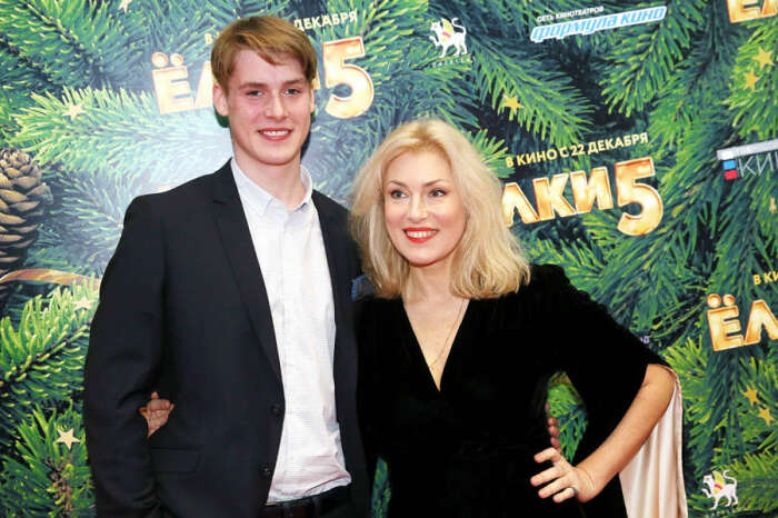Мария Шукшина с сыном Макаром. / Фото: gazeta.ru Мария Шукшина с сыном Макаром. / Фото: gazeta.ru