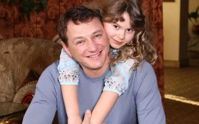 Марат Башаров с дочерью.