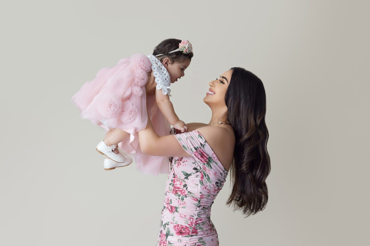 Линда Андранде с дочерью. Линда Андранде с дочерью.