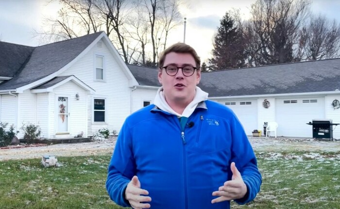 Дэниел Барнс.