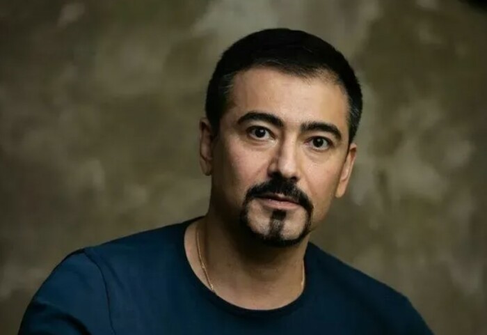 Фархад Махмудов.