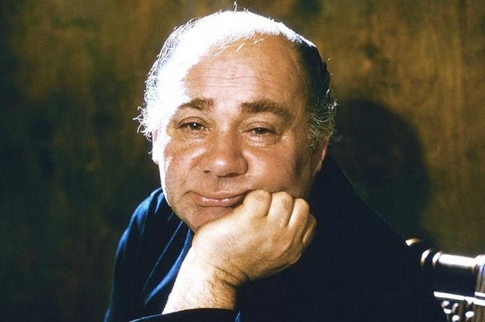 Евгений Леонов. Евгений Леонов.