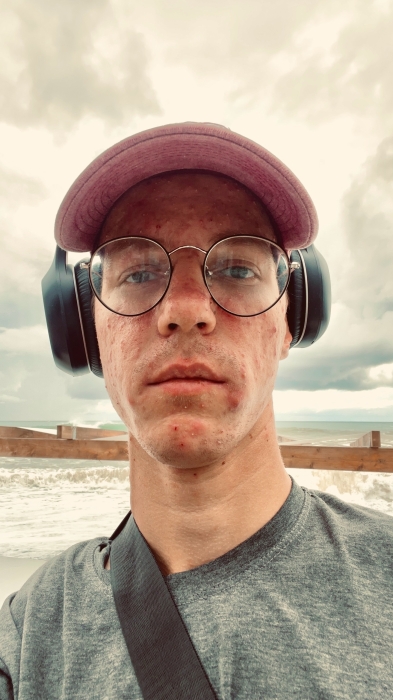 Роман Акулов. Роман Акулов.