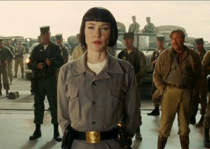 Кейт Бланшетт – Ирина Спалько в фильме «Индиана Джонс и Королевство хрустального черепа». Кейт Бланшетт – Ирина Спалько в фильме «Индиана Джонс и Королевство хрустального черепа».