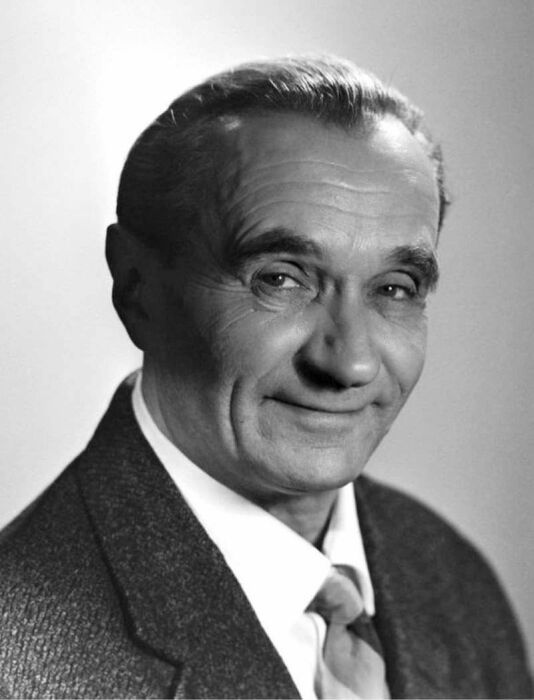 Георгий Милляр. Георгий Милляр.