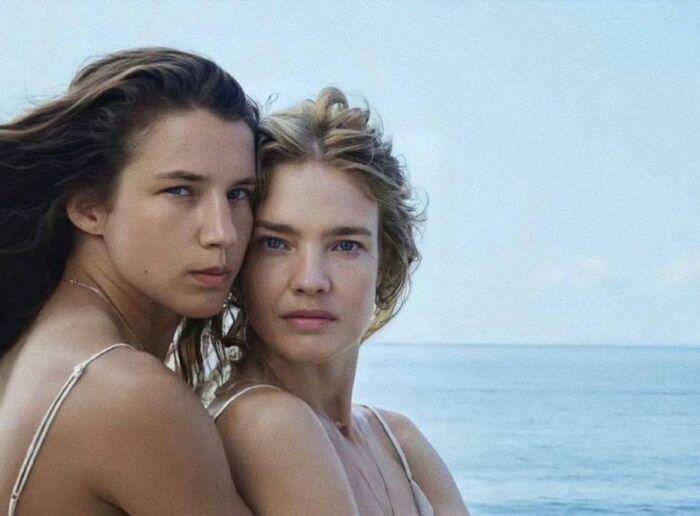 Наталья Водянова с сестрой Дженнифер Бернс. Наталья Водянова с сестрой Дженнифер Бернс.