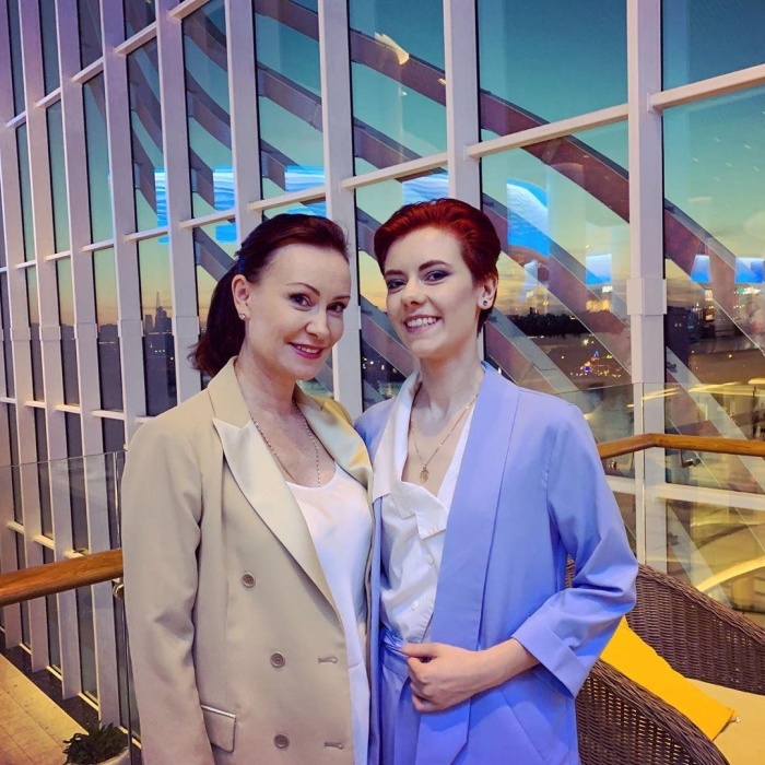 Нонна Гришаева с дочерью.