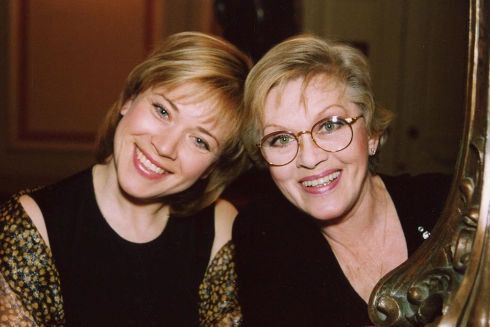 Алиса Фрейндлих с дочерью.