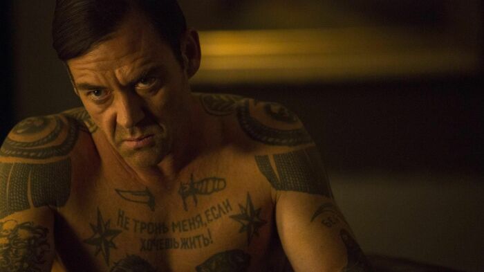 Мартон Чокаш – Тедди (Николай Итченко) в фильме «Великий уравнитель». Мартон Чокаш – Тедди (Николай Итченко) в фильме «Великий уравнитель».