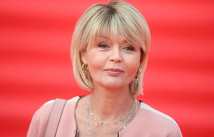 «Ты — никто», унижал ее отец, а она повторила несчастливую судьбу мамы: Как выглядят и живут дети Юлии Меньшовой