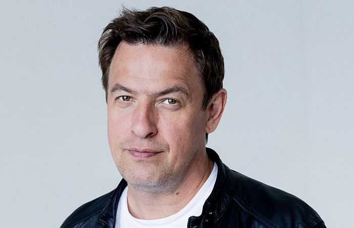 Изменил жене, завёл пиар-роман с Кондулайнен, а новую любовь нашёл на сайте знакомств: Романтические страсти Олега Каменщикова