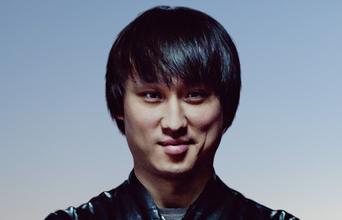 Из КВНа ушел в депутаты, а сына назвал в честь Чингисхана: Как живёт теперь Сангаджи Тарбаева