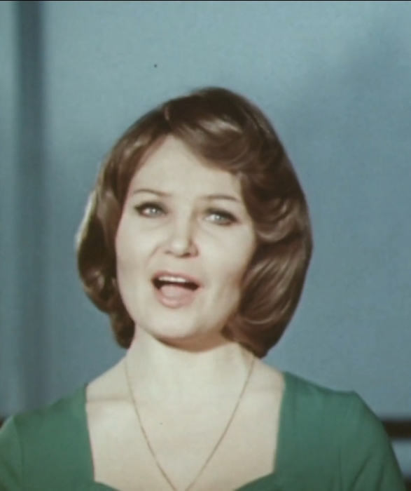 Алла Абдалова. Алла Абдалова.