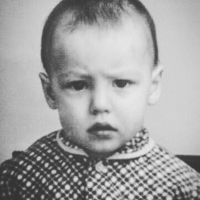 Антон Батырев в детстве. / Фото: vk.com Антон Батырев в детстве. / Фото: vk.com