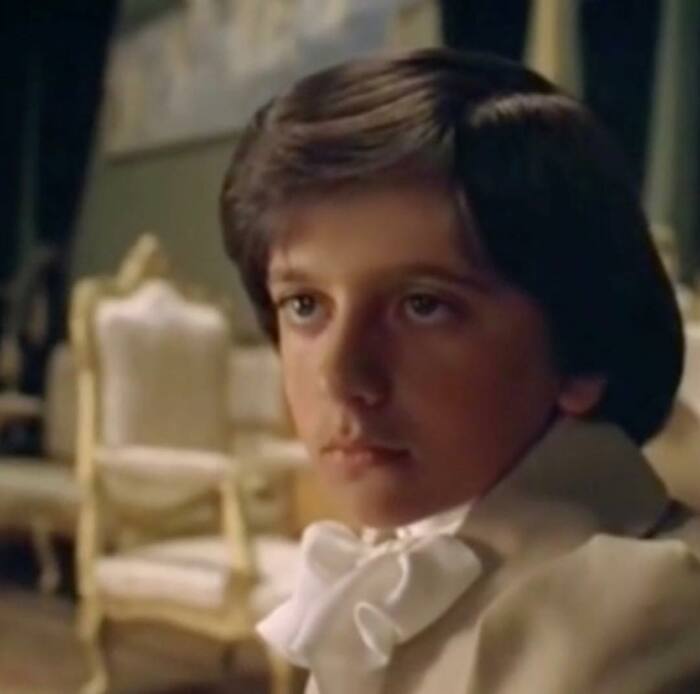 Константин Богомолов в детстве. Константин Богомолов в детстве.