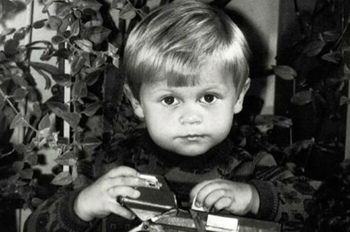 Павел Деревянко в детстве. / Фото: rbc.ru