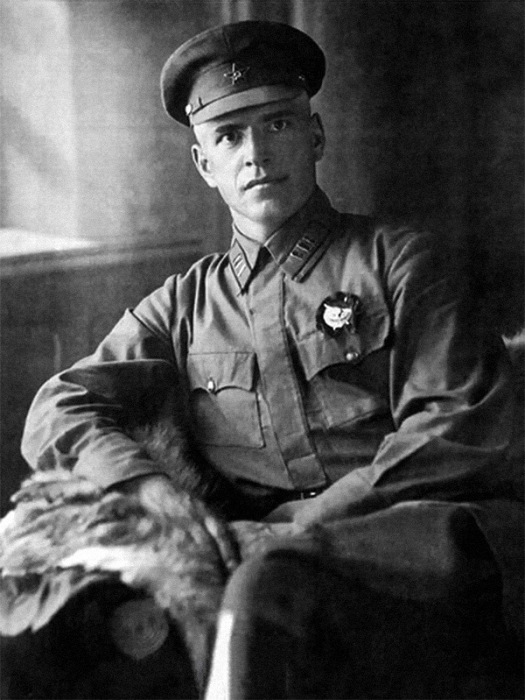 Георгий Жуков в молодости. Георгий Жуков в молодости.