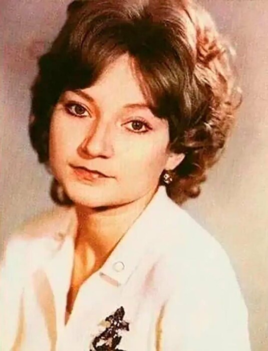 Елена Степаненко в молодости. Елена Степаненко в молодости.