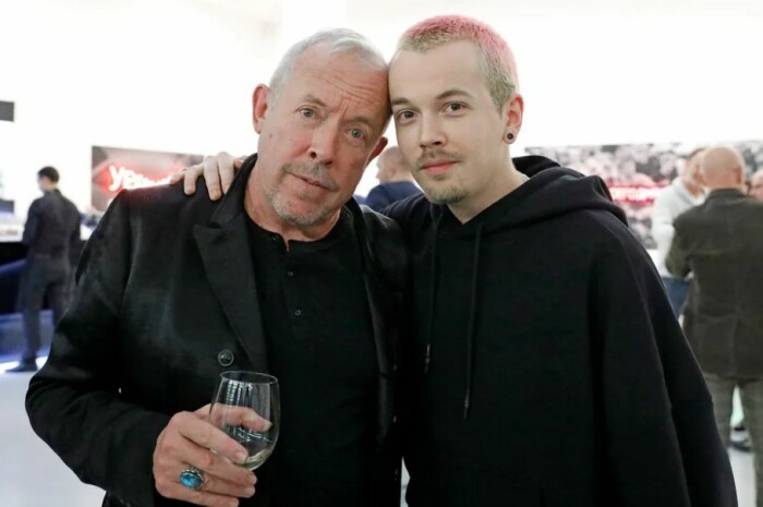 Иван Макаревич с отцом. Иван Макаревич с отцом.