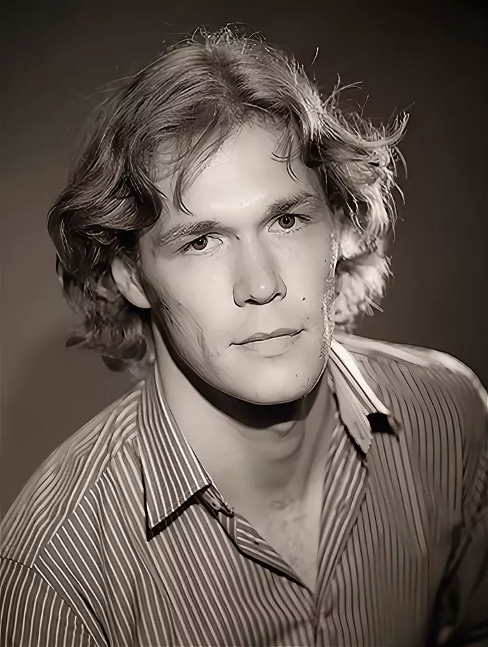 Артём Быстров.