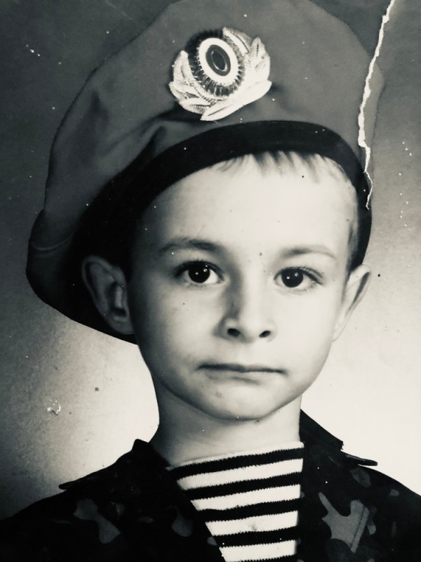 Александр Ратников в детстве. Александр Ратников в детстве.