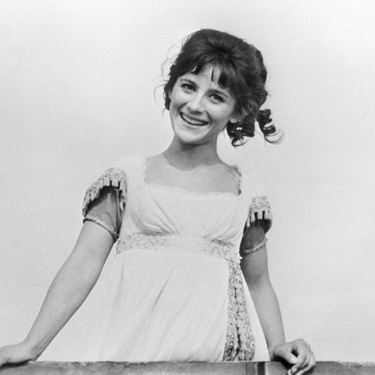 Наталья Варлей.