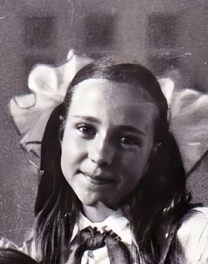 Лена Василёк в детстве.