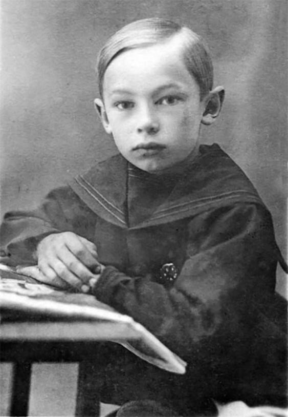 Александр Зацепин в детстве.
