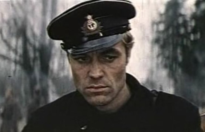 Александр Денисов в фильме «Фронт без флангов».