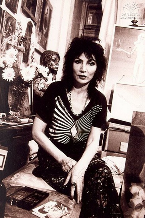 Джуна Давиташвили. Джуна Давиташвили.